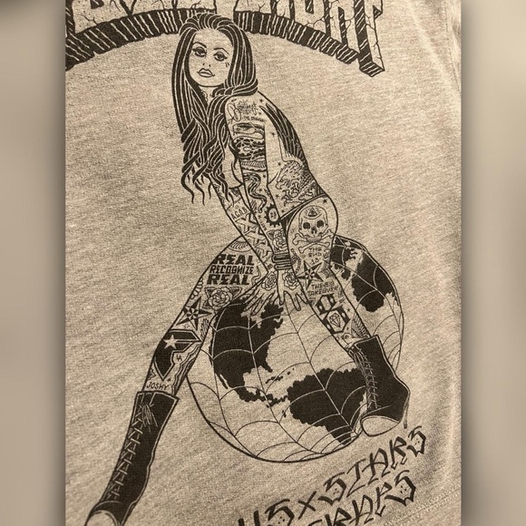 Rebel 8 x Famous Stars & Straps x Mike Giant vintage grey pullover sweater eight - Picture 6 of 8